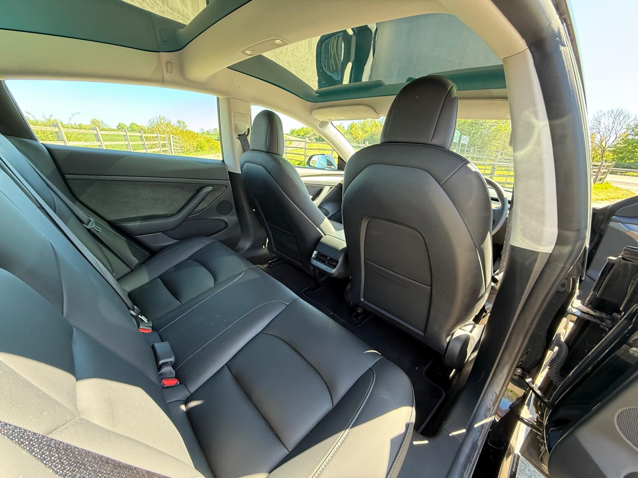Tesla Model 3 Saloon 4dr Electric Auto RWD (241 bhp) — photo 92 of 114